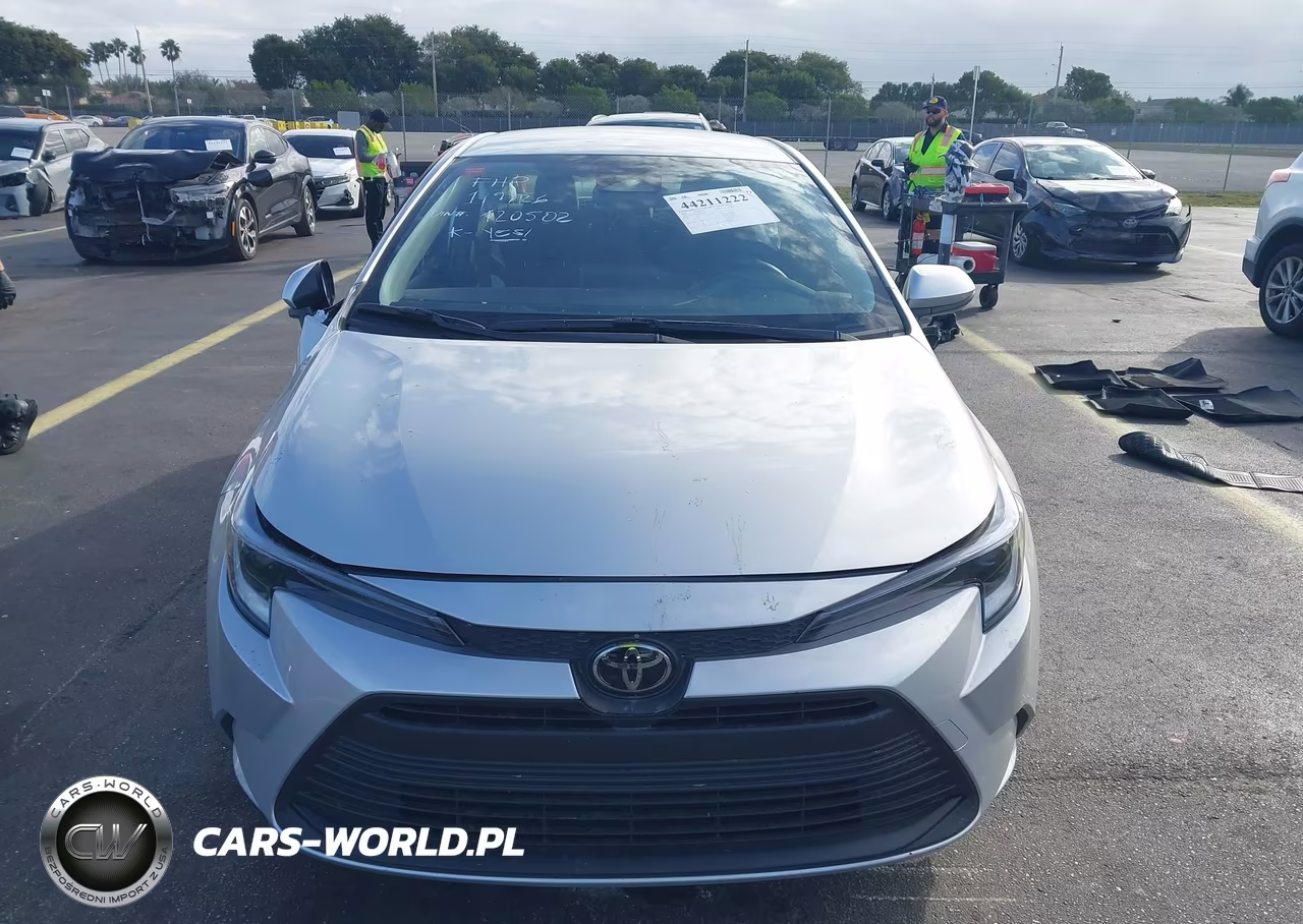 2026 Toyota Corolla Hybrid Hybrid Le VIN:JTDBCMFE1T3120502 - 12