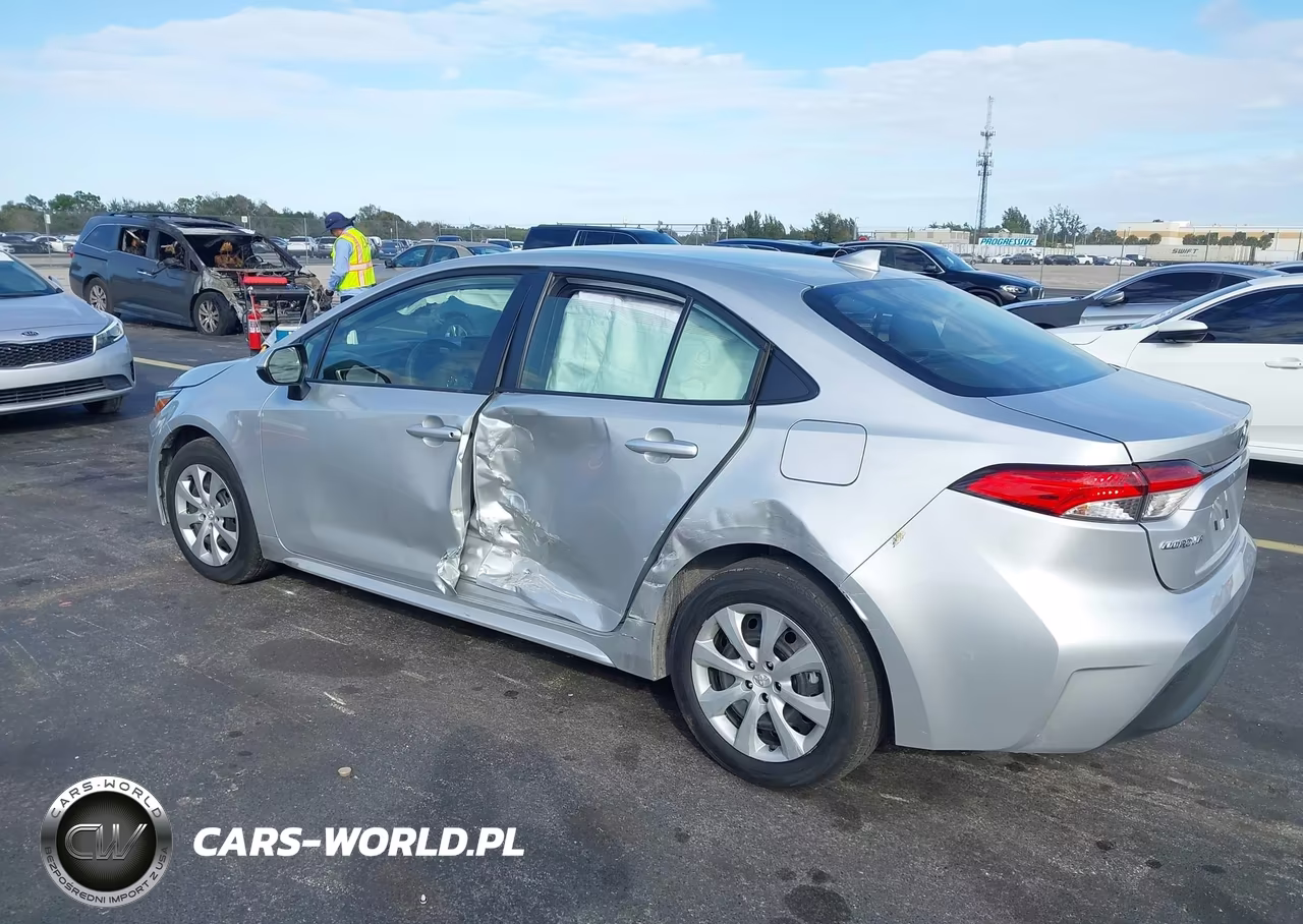 2026 Toyota Corolla Hybrid Hybrid Le VIN:JTDBCMFE1T3120502 - 3