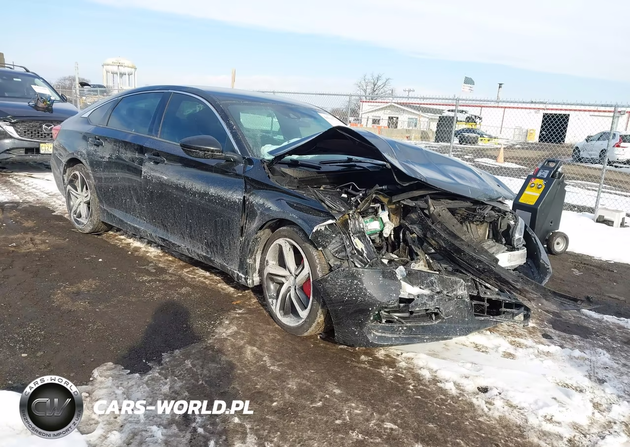 2018 Honda Accord Sport VIN:1HGCV1F37JA021690 - 1