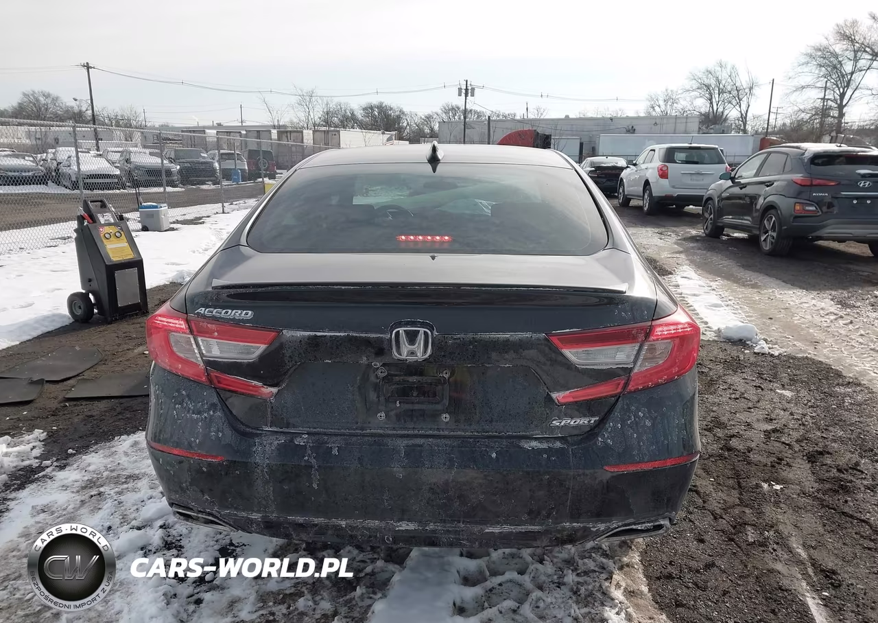 2018 Honda Accord Sport VIN:1HGCV1F37JA021690 - 16