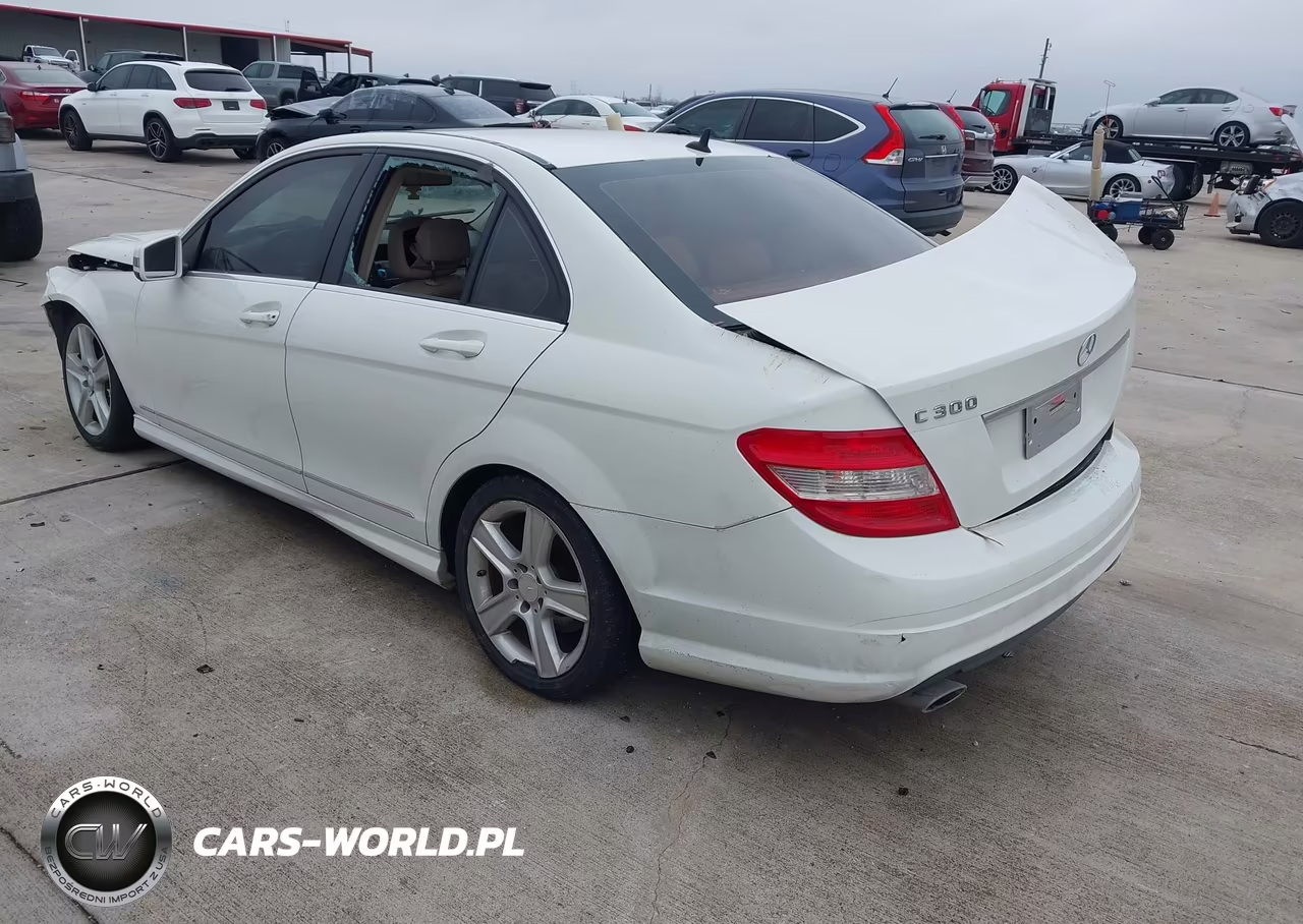 2011 Mercedes-Benz C 300 Sport VIN:WDDGF5EB0BR160761 - 3