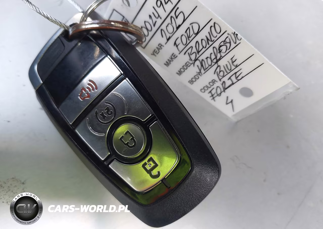 2025 Ford Bronco Badlands VIN:1FMEE9BP8SLA61986 - 11