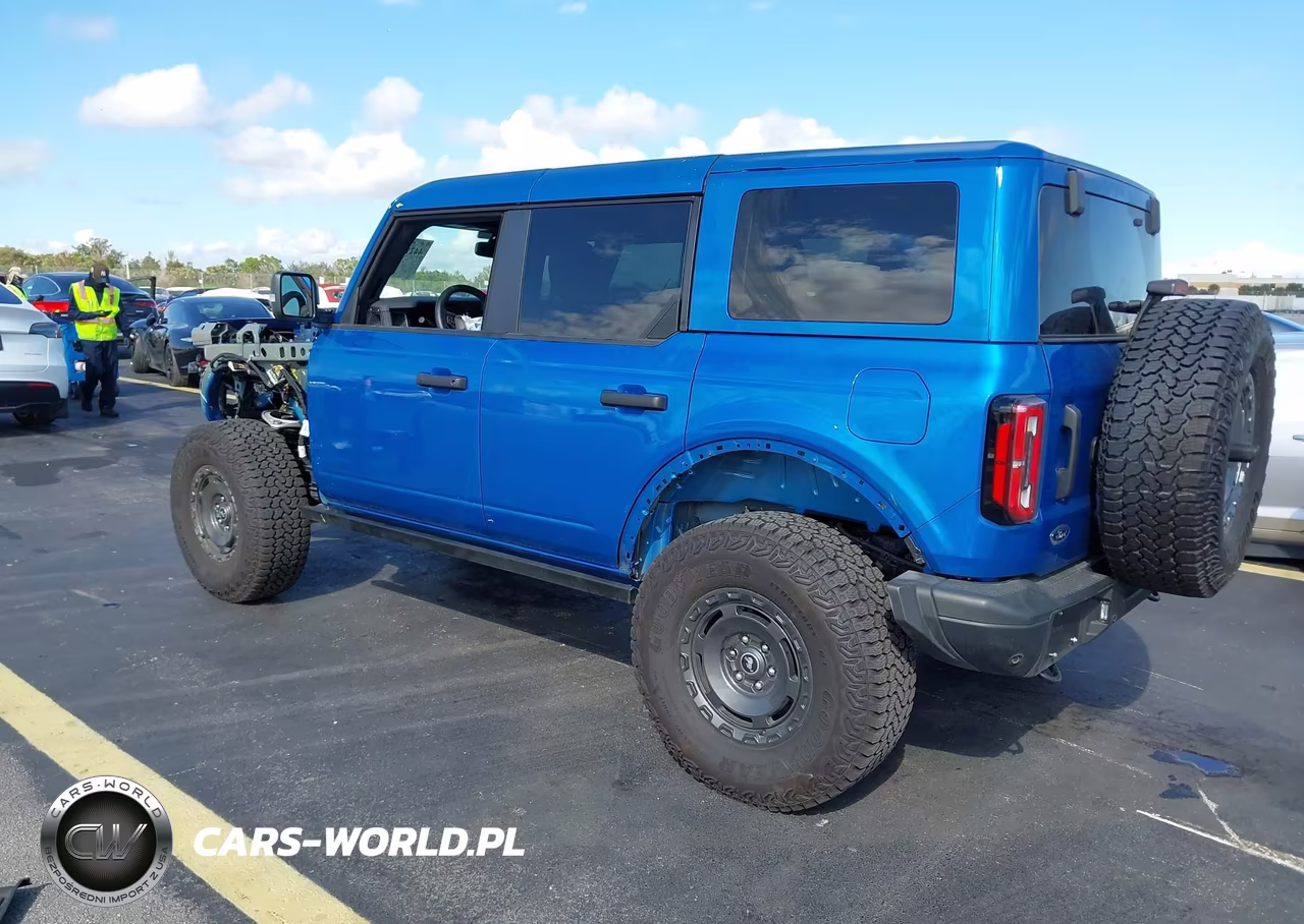 2025 Ford Bronco Badlands VIN:1FMEE9BP8SLA61986 - 3