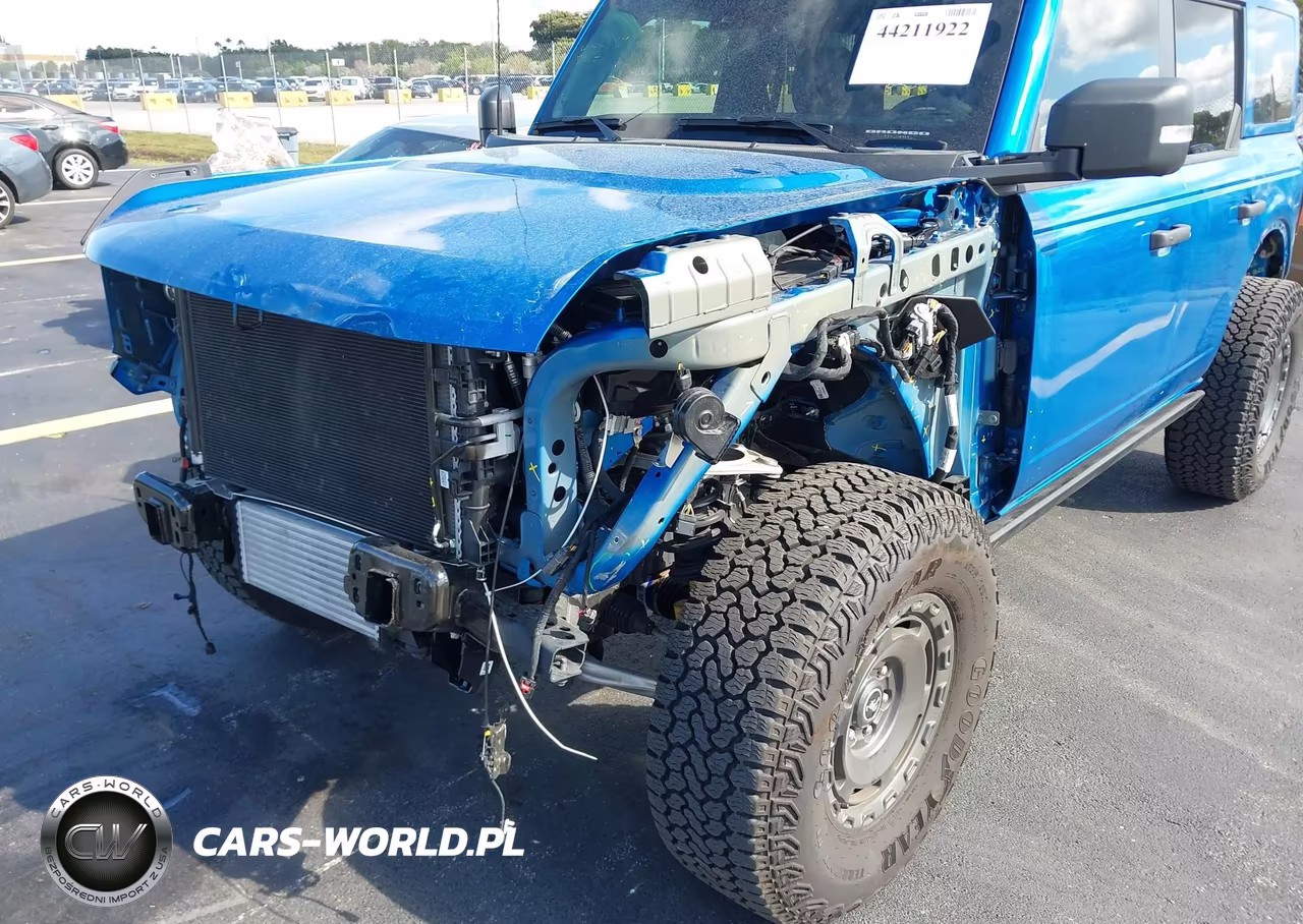 2025 Ford Bronco Badlands VIN:1FMEE9BP8SLA61986 - 6