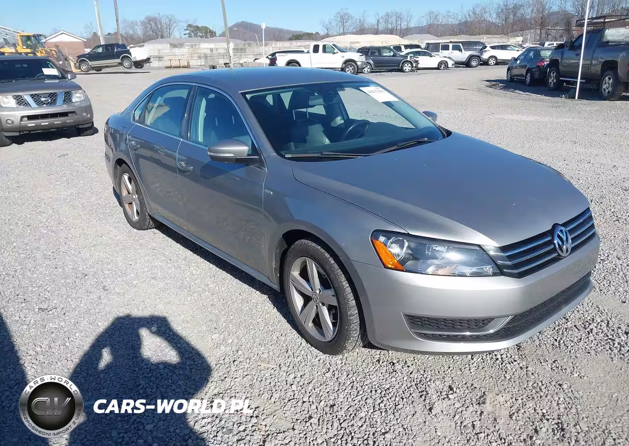 2014 Volkswagen Passat 1.8T Wolfsburg Edition