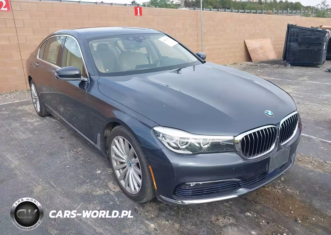 2016 BMW 740I