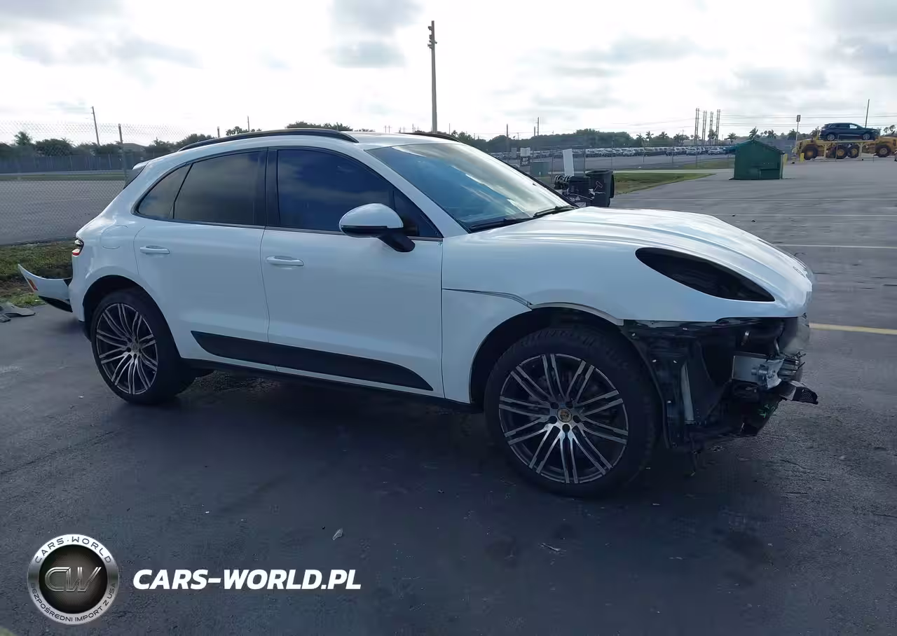 2016 Porsche Macan S