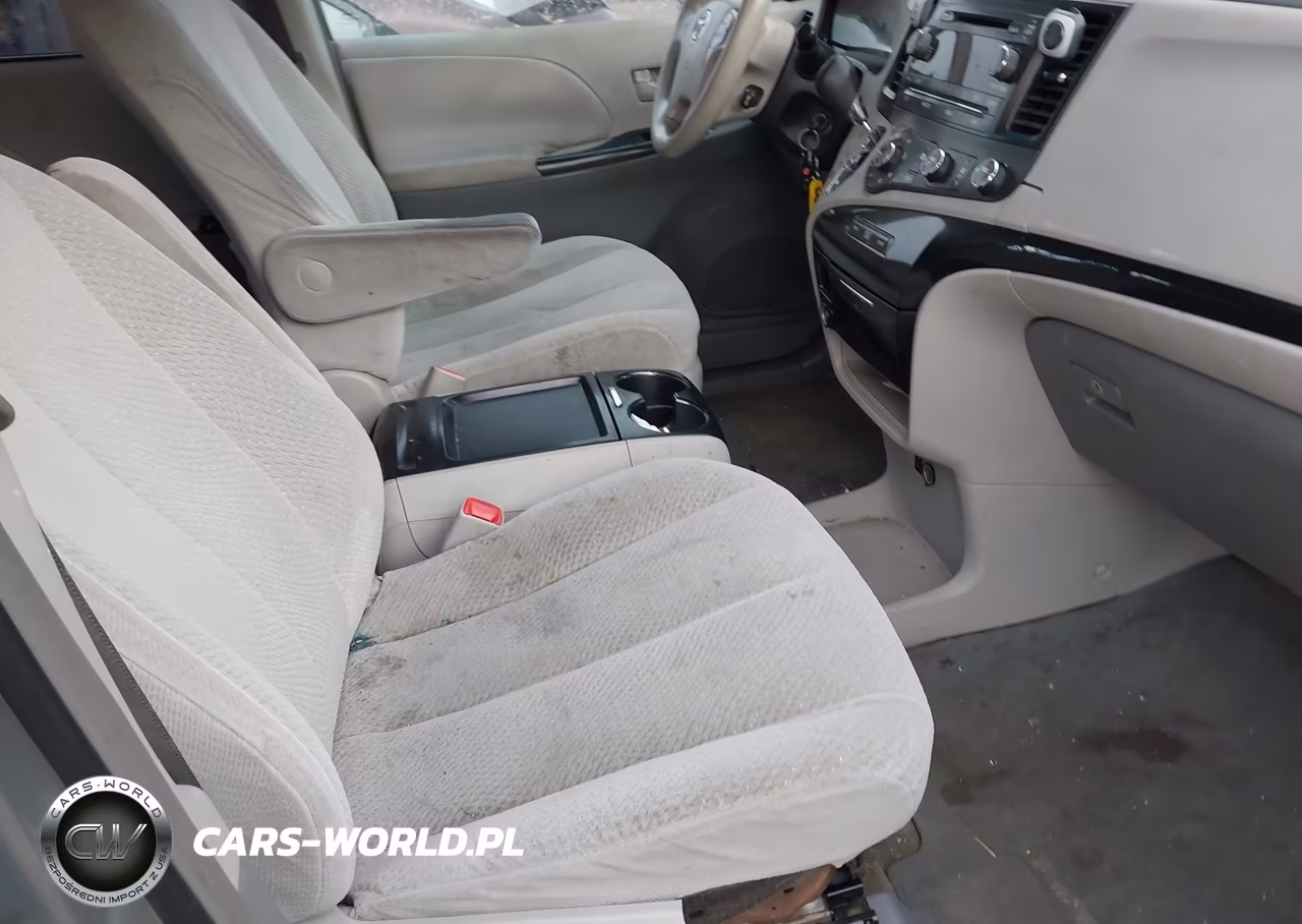 2011 Toyota Sienna Le V6 VIN:5TDKK3DC2BS143203 - 5