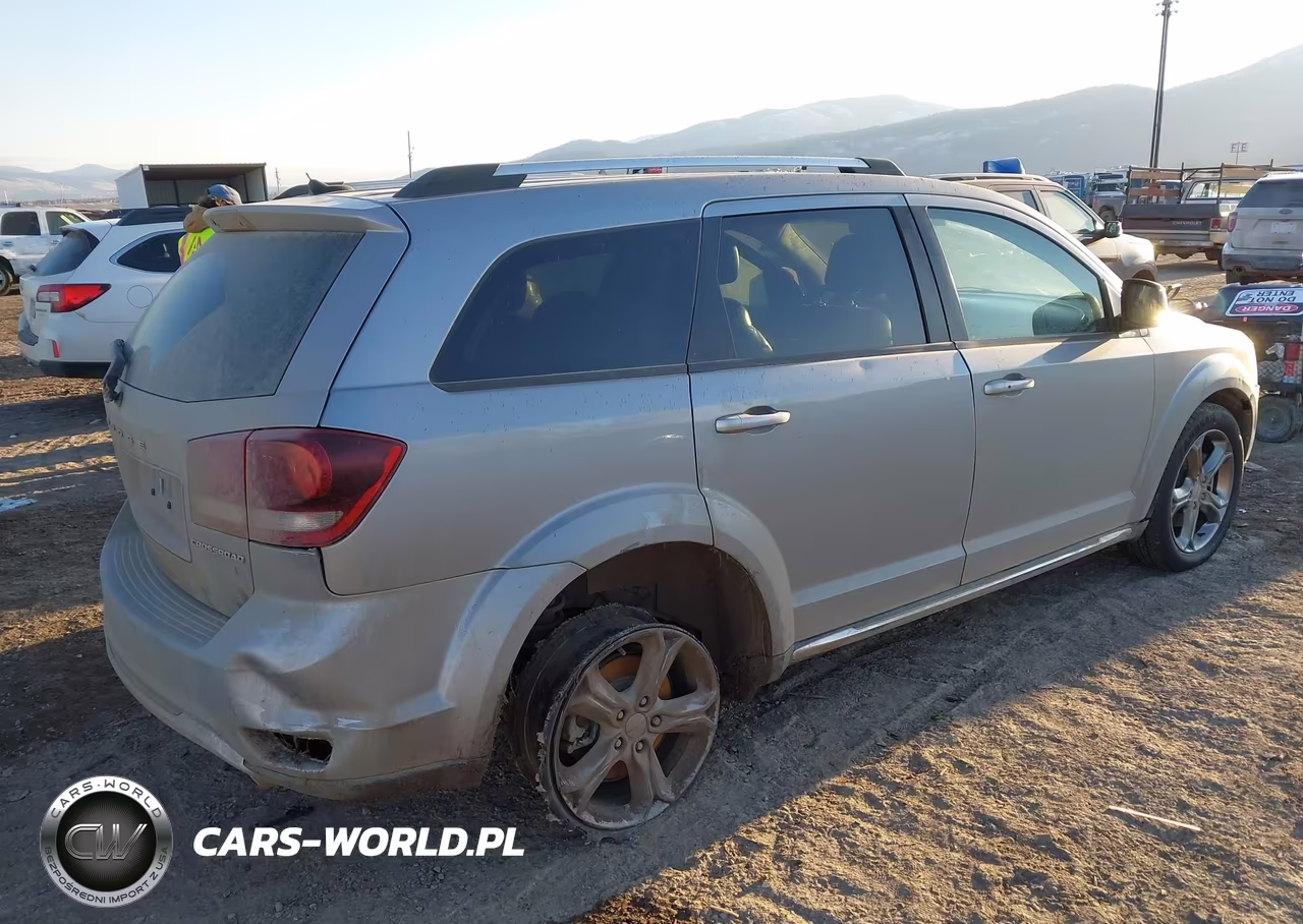 2016 Dodge Journey Crossroad Plus VIN:3C4PDDGG3GT109160 - 4