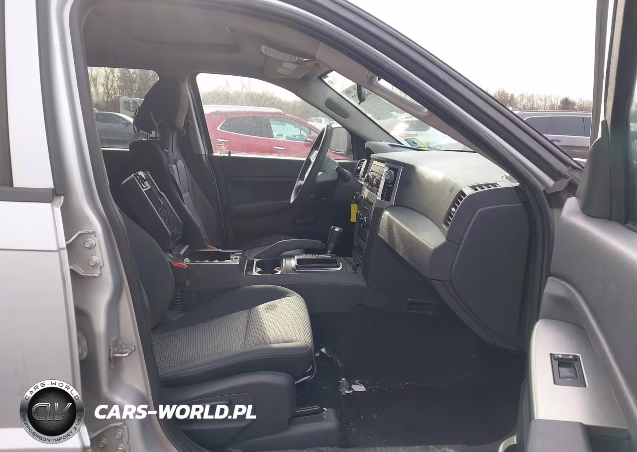 2008 Jeep Grand Cherokee Laredo VIN:1J8GR48K98C115815 - 5