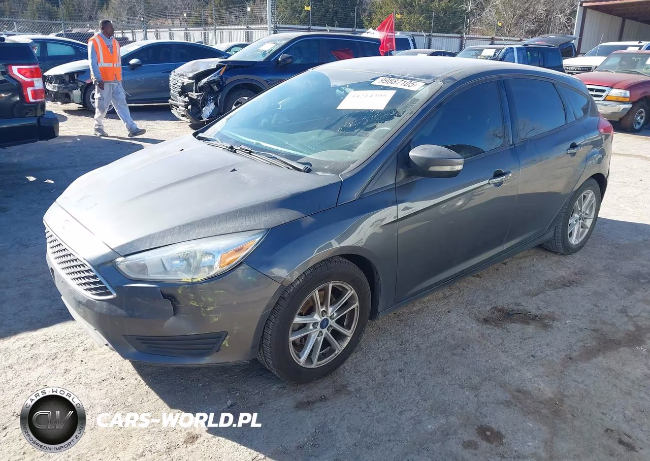 2018 Ford Focus Se VIN:1FADP3K27JL278087 - 2