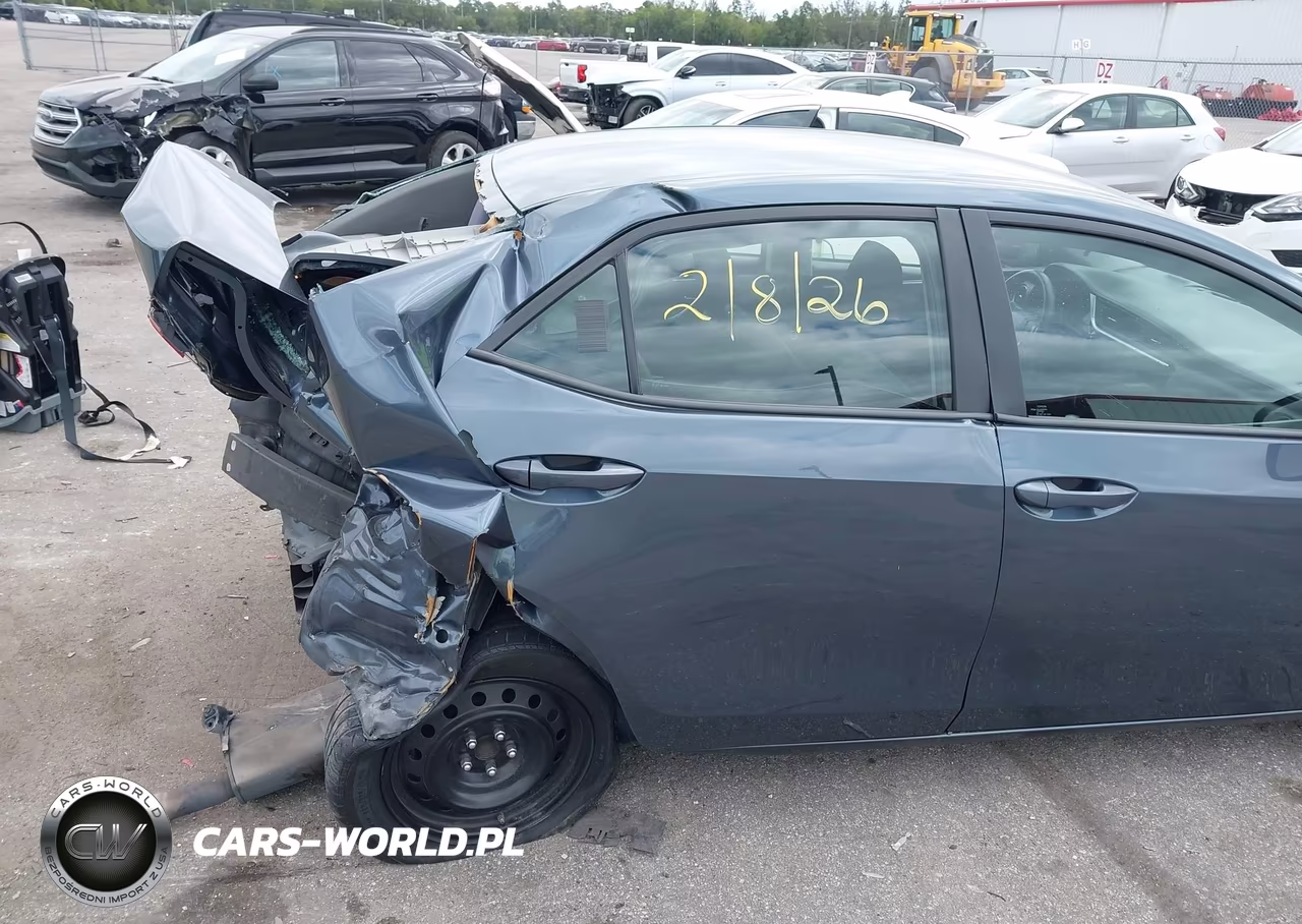 2018 Toyota Corolla Le VIN:2T1BURHE5JC083031 - 20