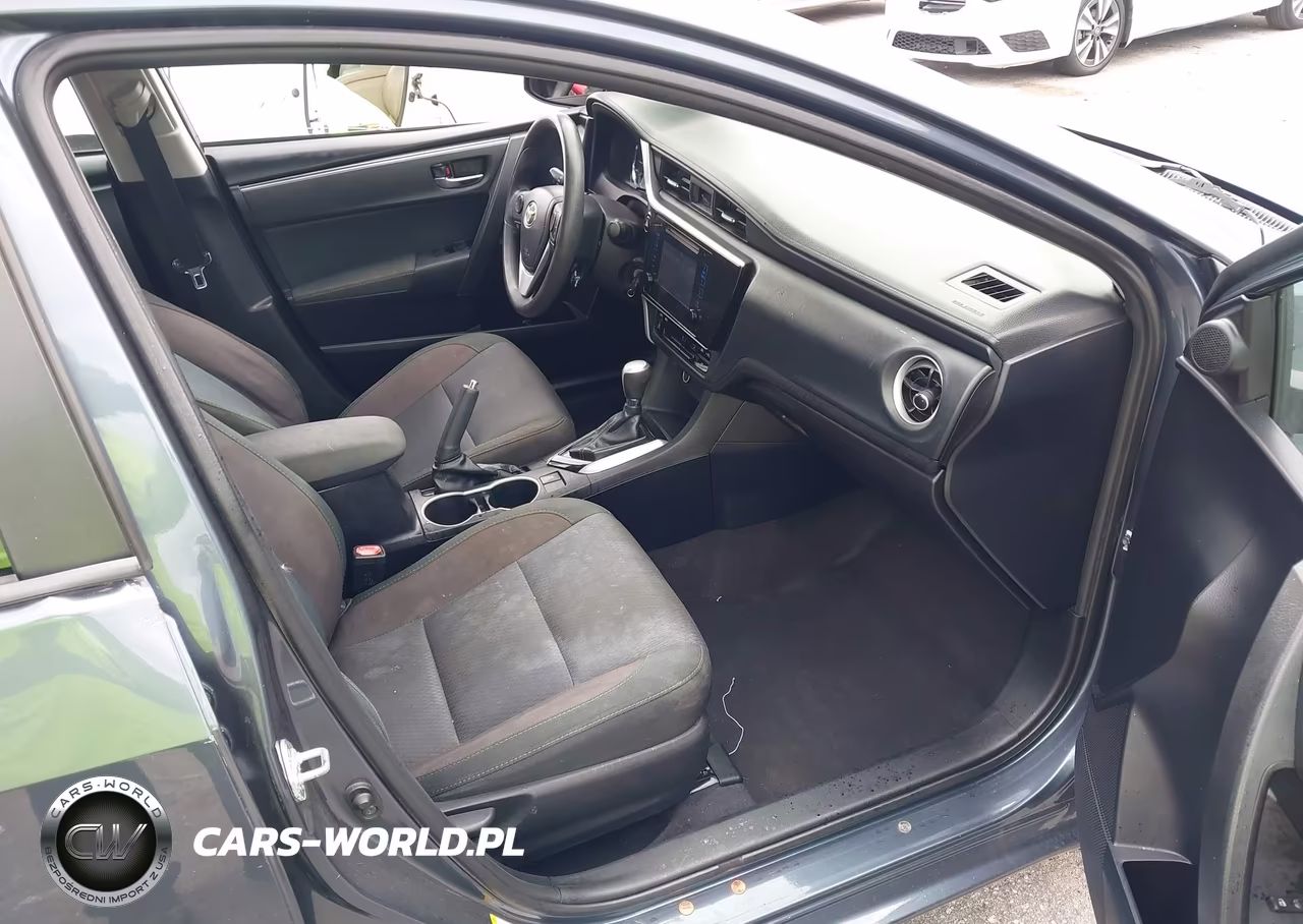 2018 Toyota Corolla Le VIN:2T1BURHE5JC083031 - 5