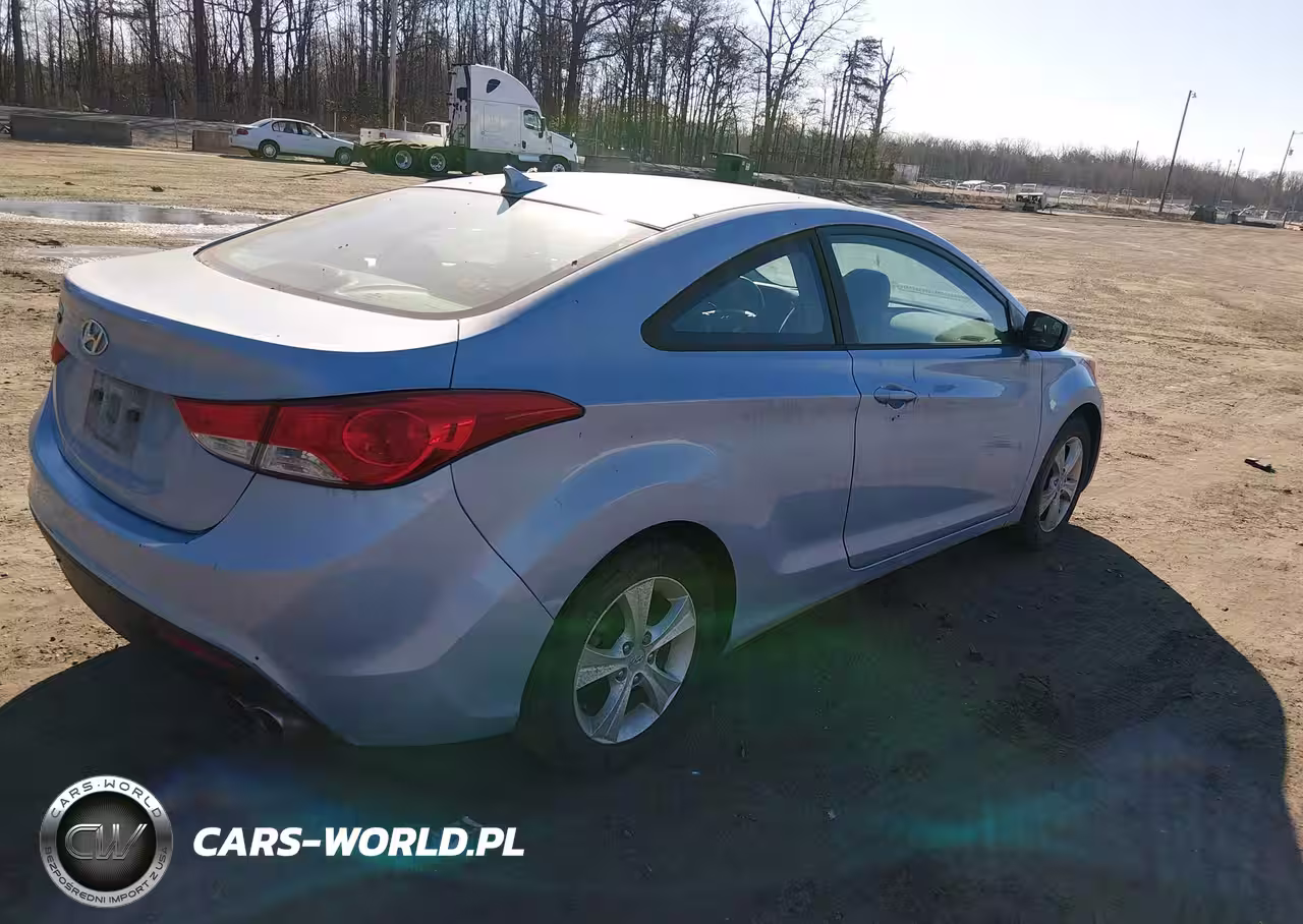 2013 Hyundai Elantra Gs VIN:KMHDH6AE6DU014129 - 4