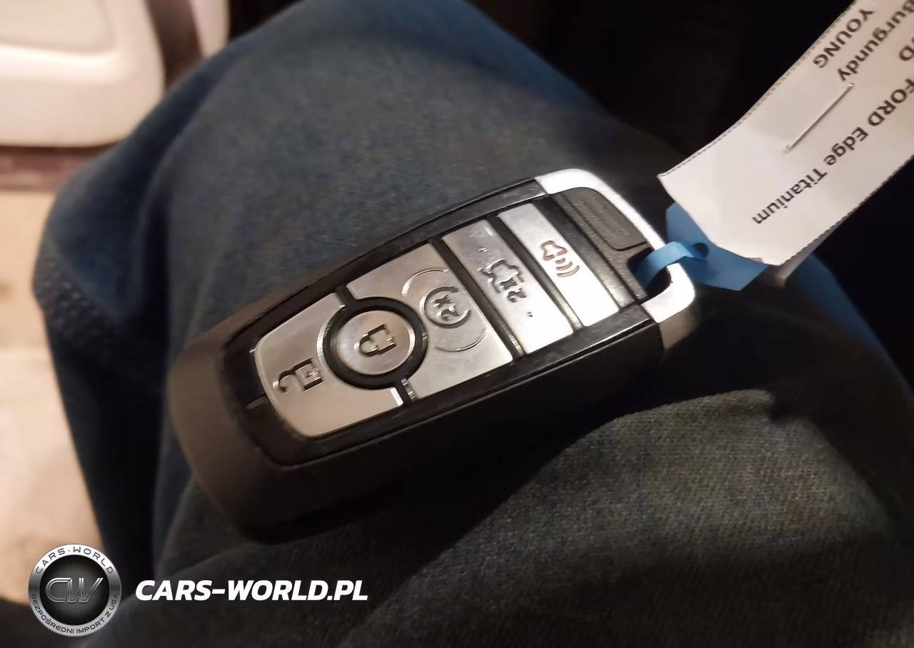 2019 Ford Edge Titanium VIN:2FMPK4K92KBB76377 - 11