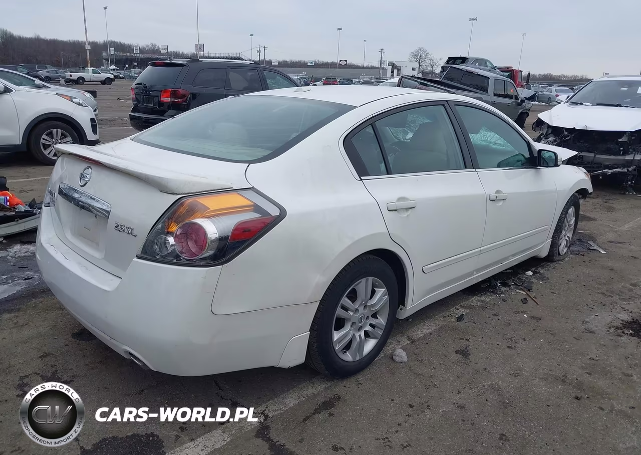 2011 Nissan Altima 2.5 S VIN:1N4AL2AP1BC110498 - 4