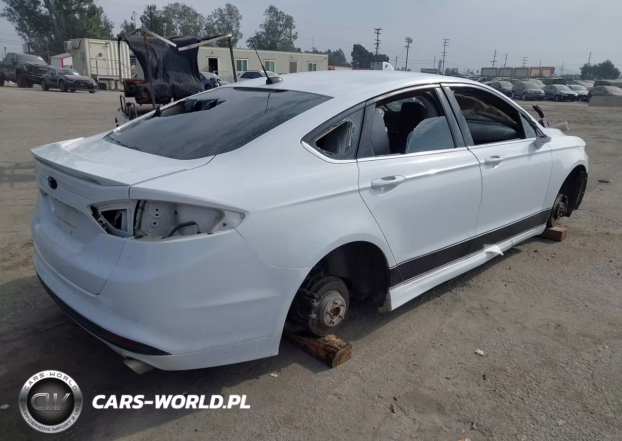2014 Ford Fusion Se VIN:1FA6P0HD9E5352703 - 4