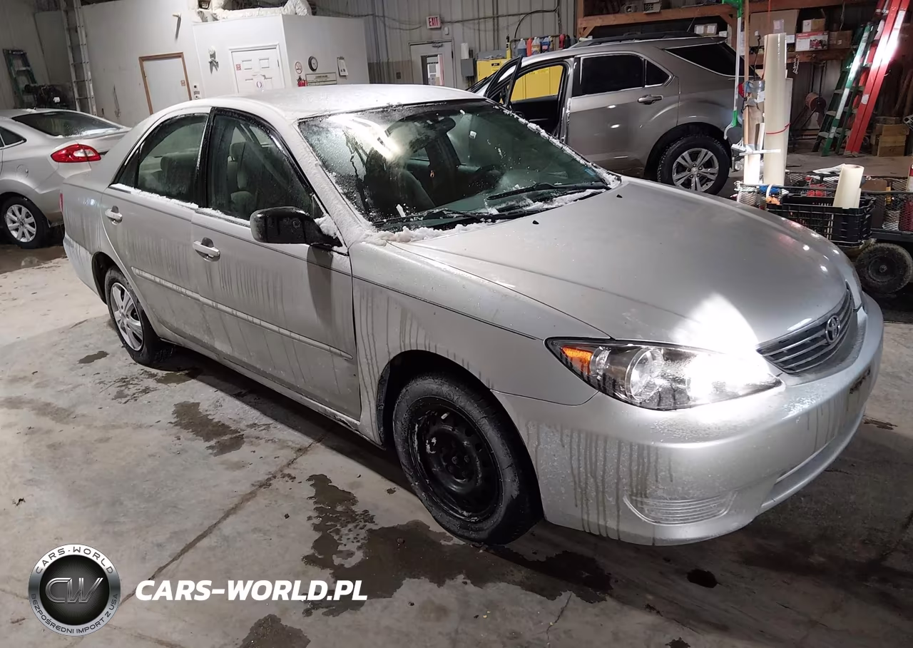 2005 Toyota Camry Le – zdjęcie 1 z 11