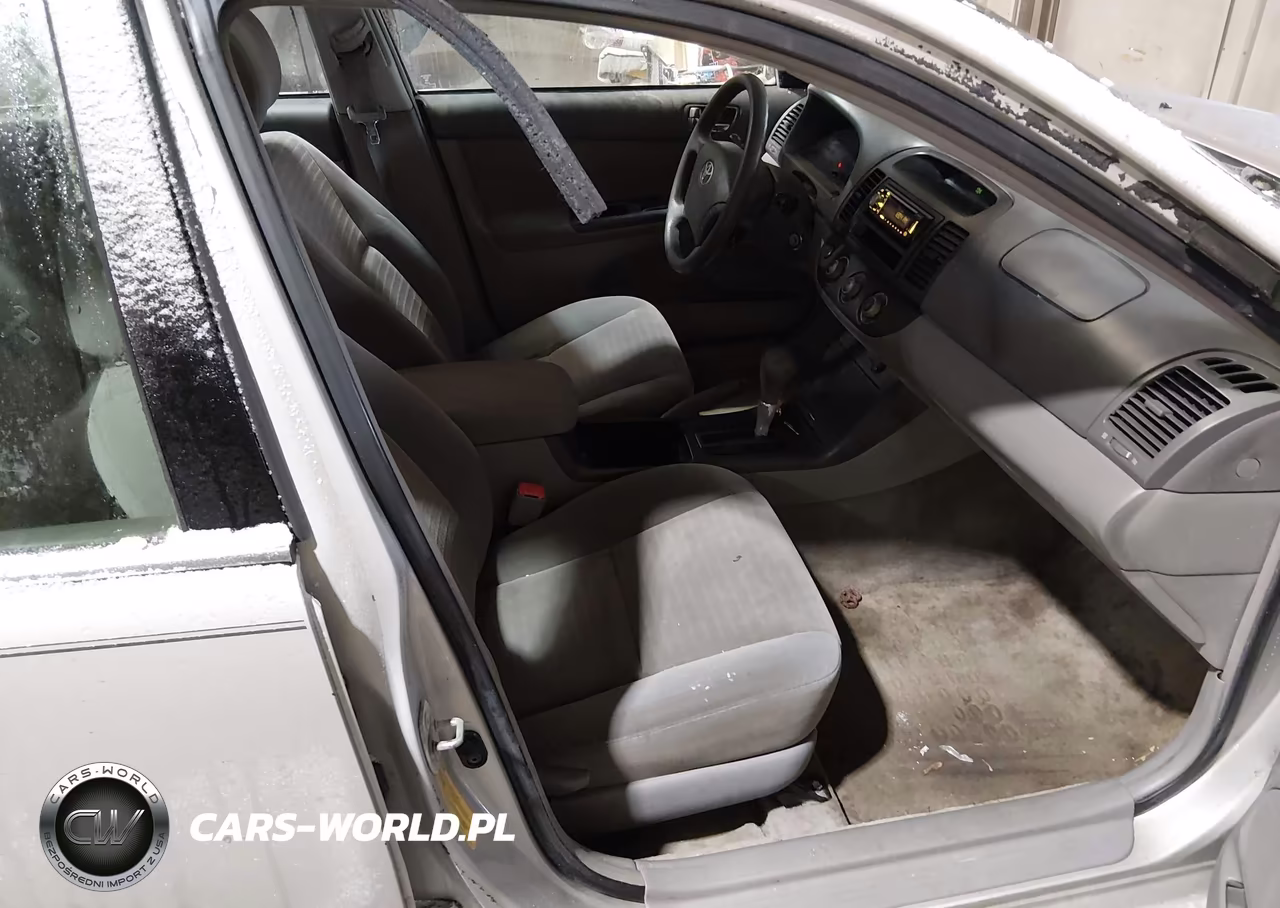2005 Toyota Camry Le VIN:4T1BE30K45U040672 - 5