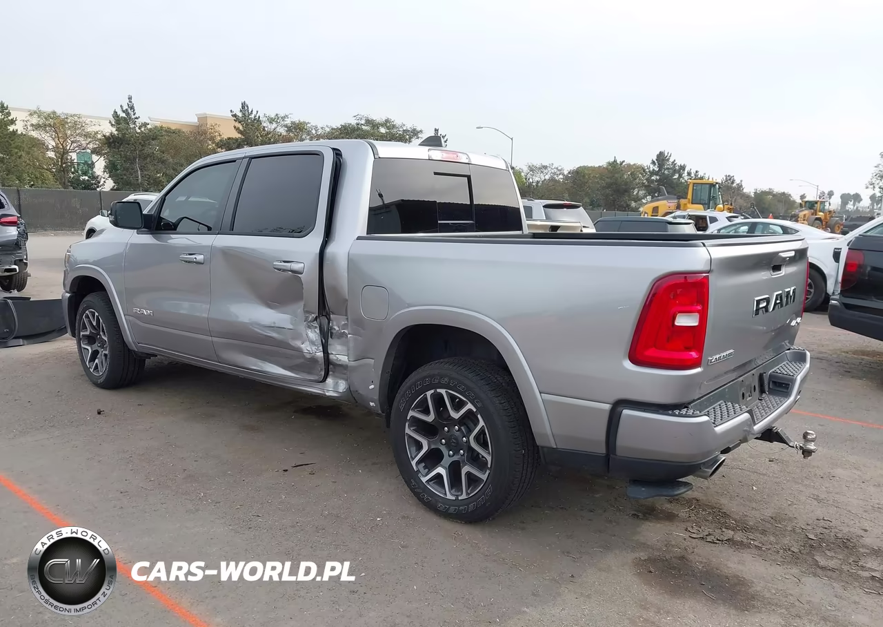2025 Ram 1500 Laramie 4X4 5'7 Box VIN:1C6SRFJP4SN635930 - 3