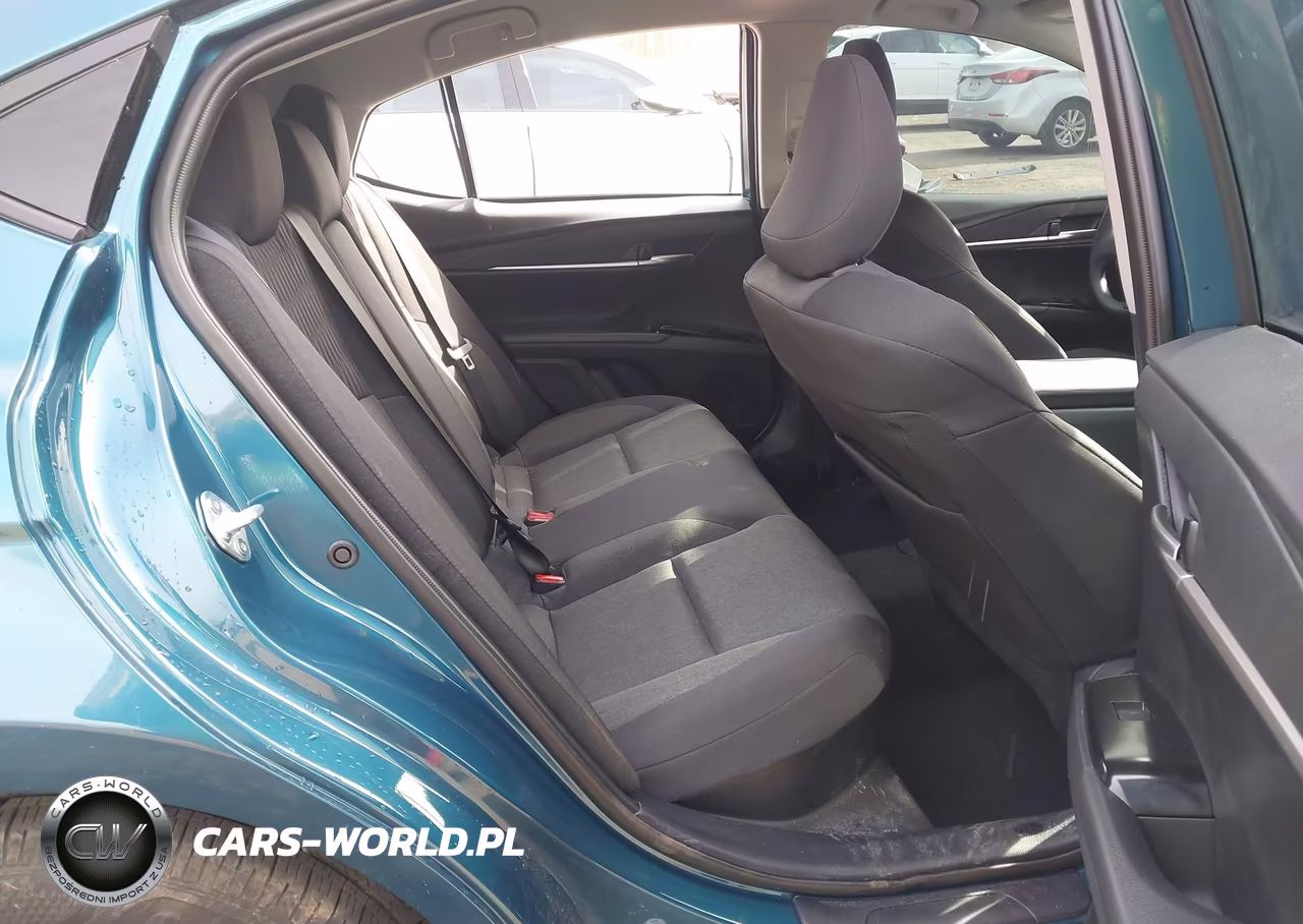 2025 Toyota Camry Le VIN:4T1DAACK9SU190387 - 8