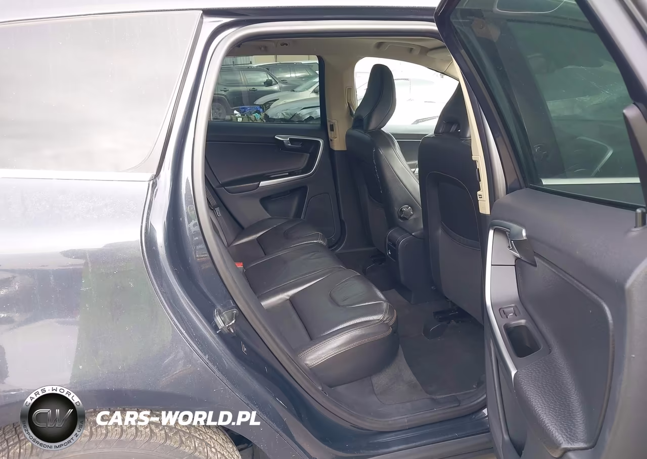 2010 Volvo Xc60 T6-T6 R-Design VIN:YV4992DZ0A2119476 - 8