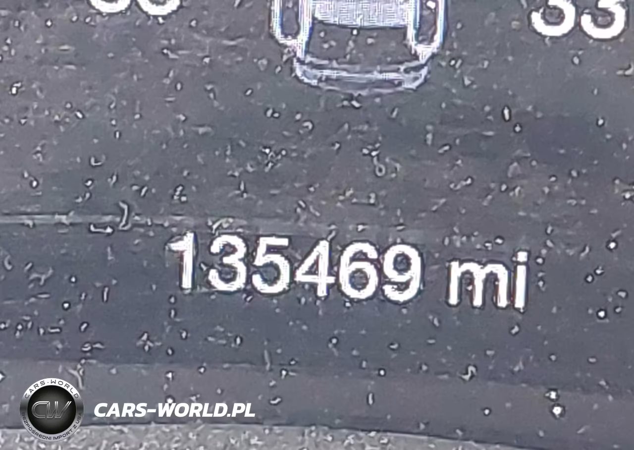 2018 Jeep Grand Cherokee Altitude 4X2 VIN:1C4RJEAG1JC407063 - 16