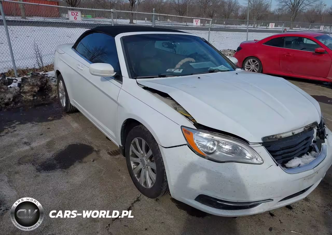 2013 Chrysler 200 Touring