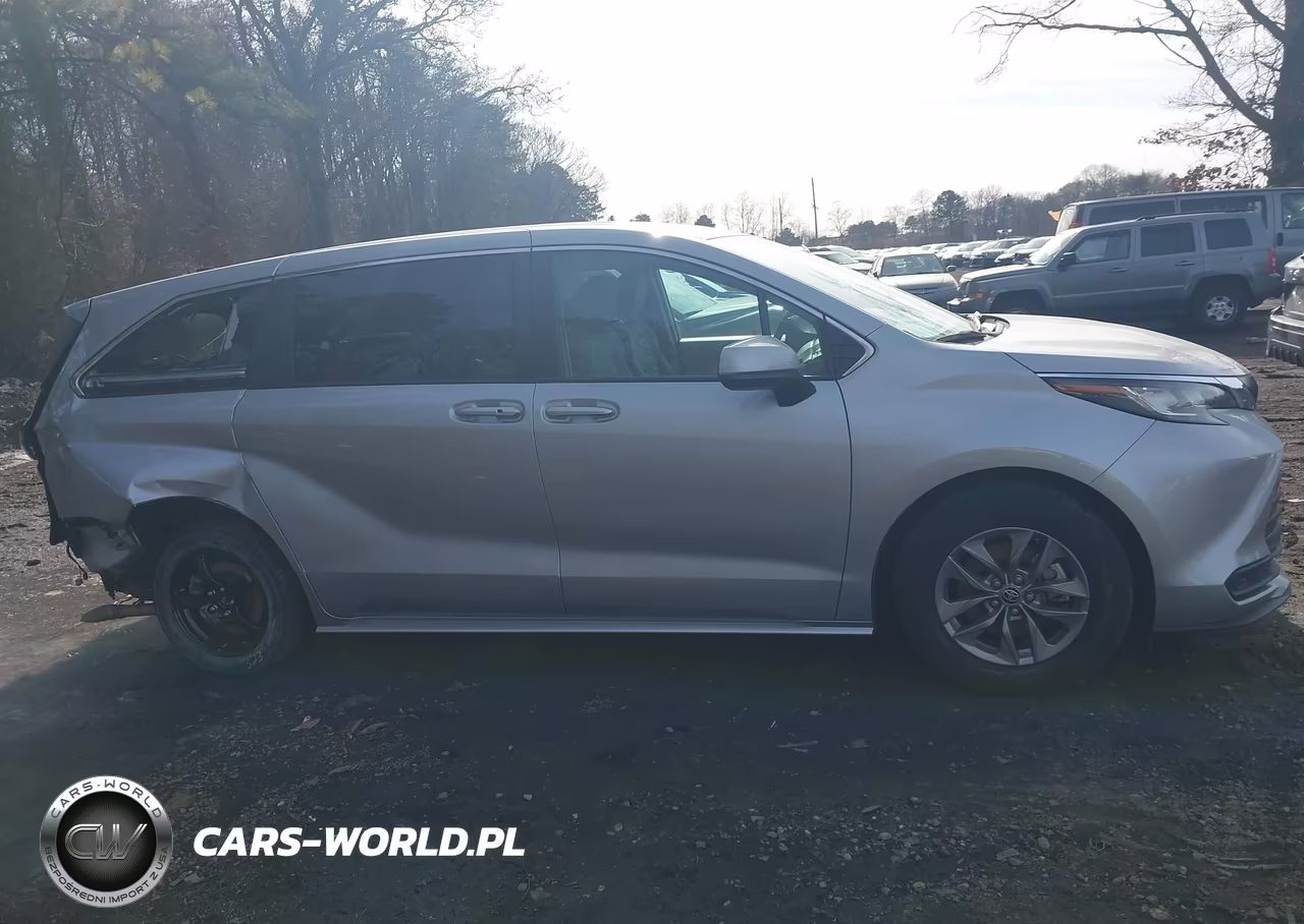 2022 Toyota Sienna Le VIN:5TDKSKFCXNS069024 - 13