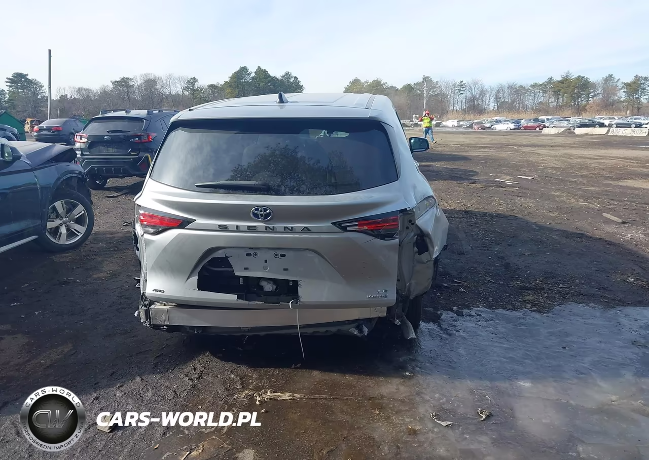 2022 Toyota Sienna Le VIN:5TDKSKFCXNS069024 - 16