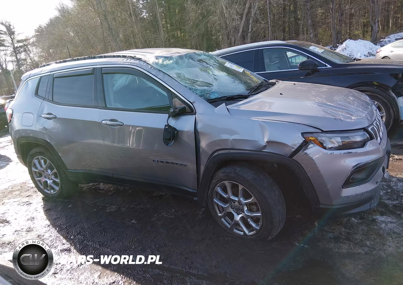 2022 Jeep Compass Latitude Lux 4X4 VIN:3C4NJDFB0NT158321 - 13