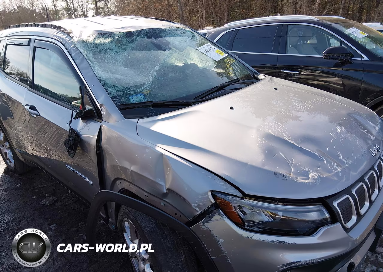 2022 Jeep Compass Latitude Lux 4X4 VIN:3C4NJDFB0NT158321 - 6
