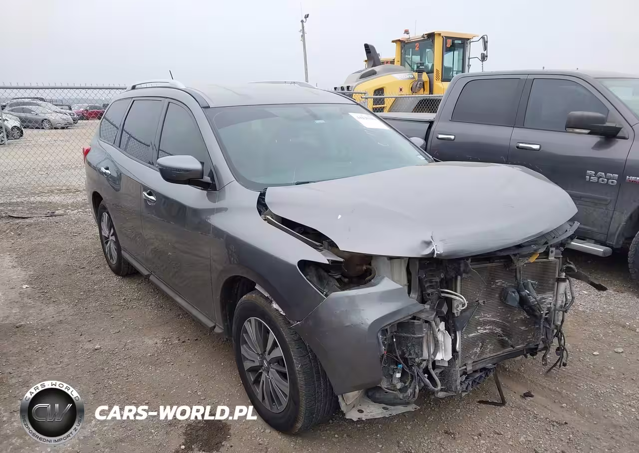 2018 Nissan Pathfinder Sv