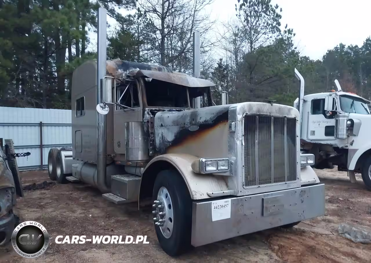 2003 Peterbilt 379