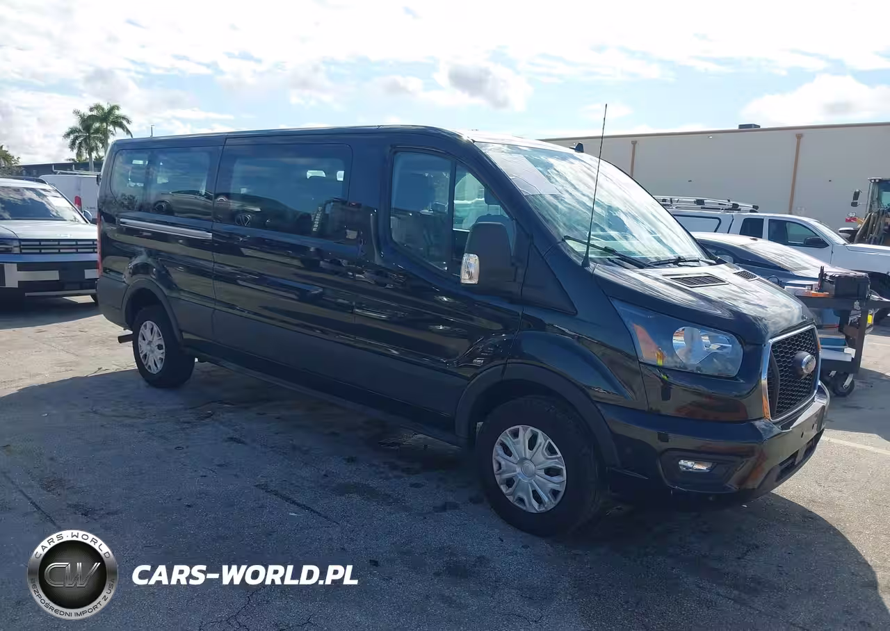 2025 Ford Transit-350 Passenger Van Xlt