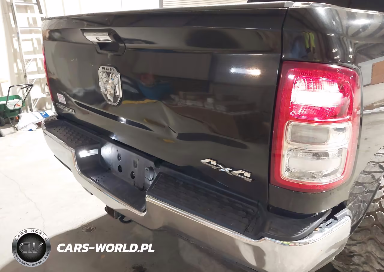 2019 Ram 2500 Big Horn 4X4 6'4 Box VIN:3C6UR5DL5KG605663 - 11
