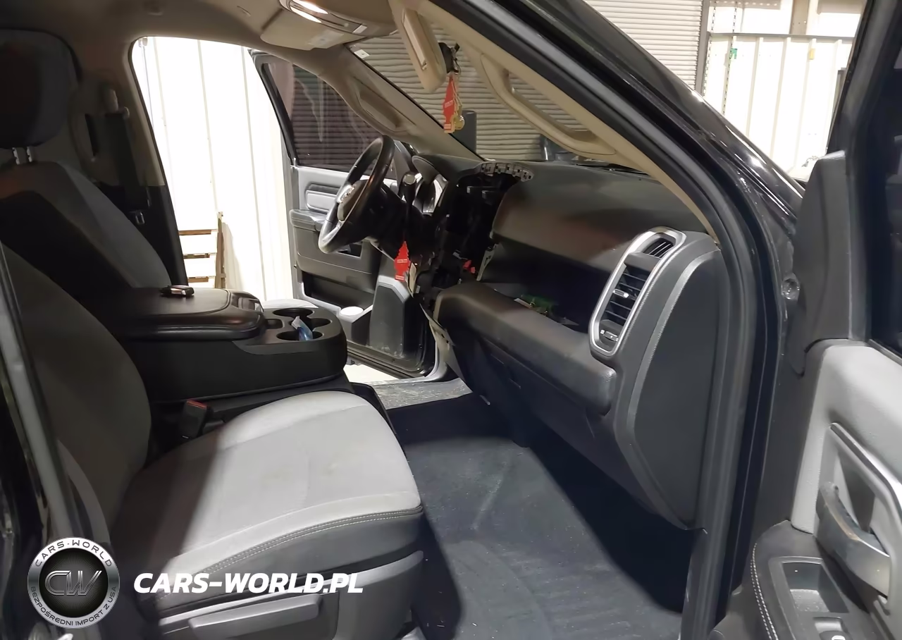 2019 Ram 2500 Big Horn 4X4 6'4 Box VIN:3C6UR5DL5KG605663 - 7