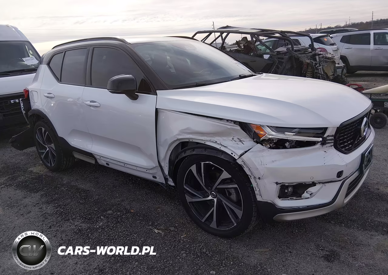 2021 Volvo Xc40 T5 R-Design