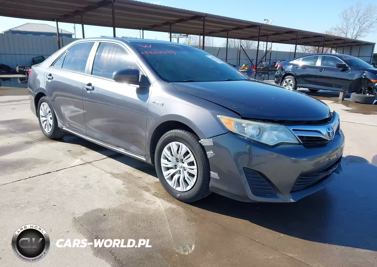 2014 Toyota Camry Hybrid Le
