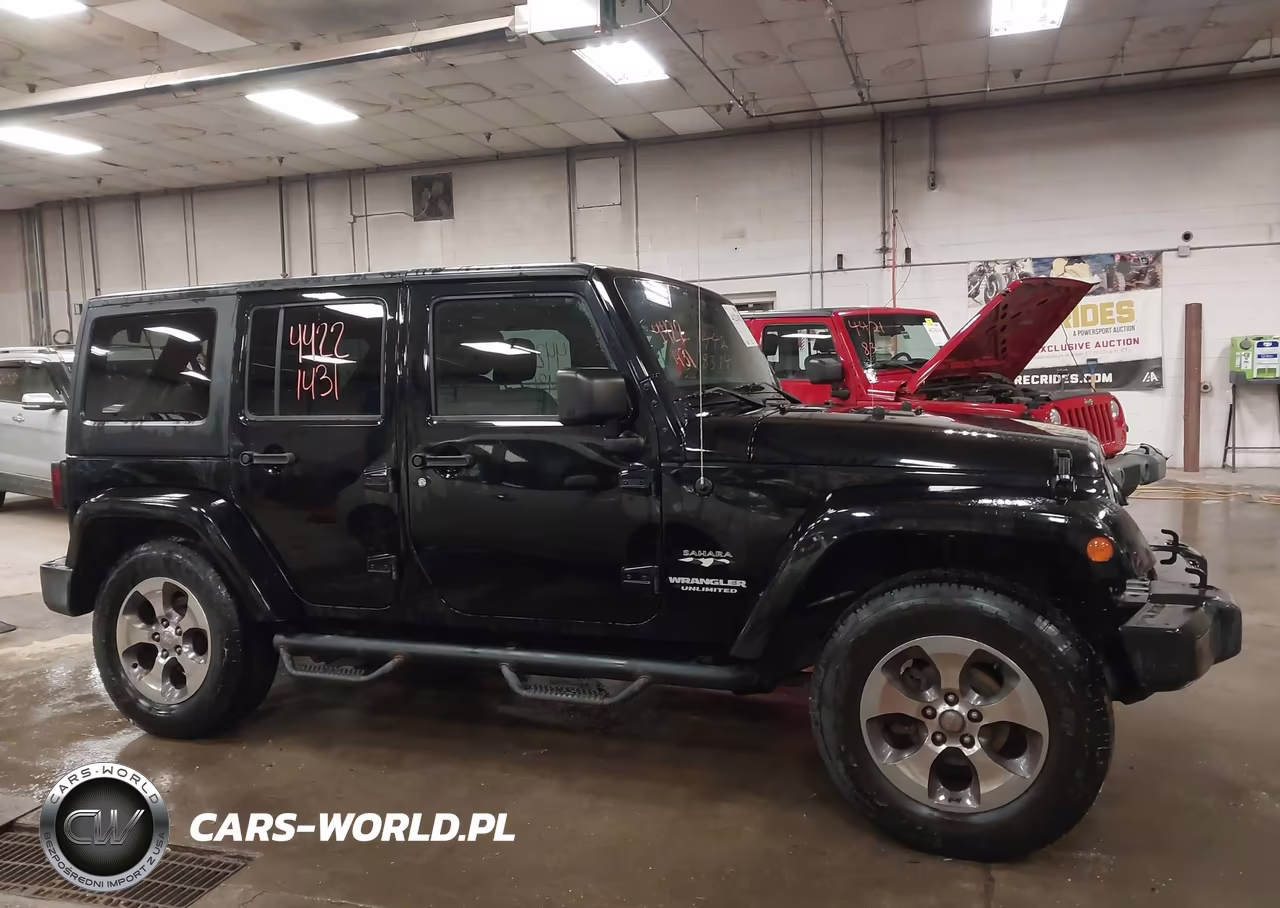 2016 Jeep Wrangler Unlimited Sahara VIN:1C4BJWEGXGL128429 - 13