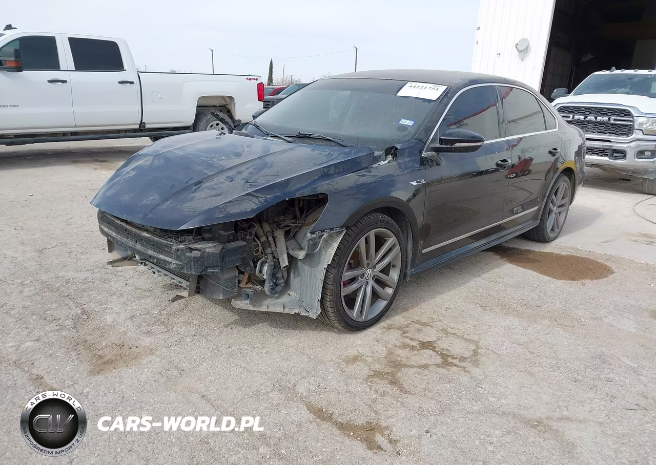 2017 Volkswagen Passat 1.8T R-Line VIN:1VWDT7A31HC028634 - 2