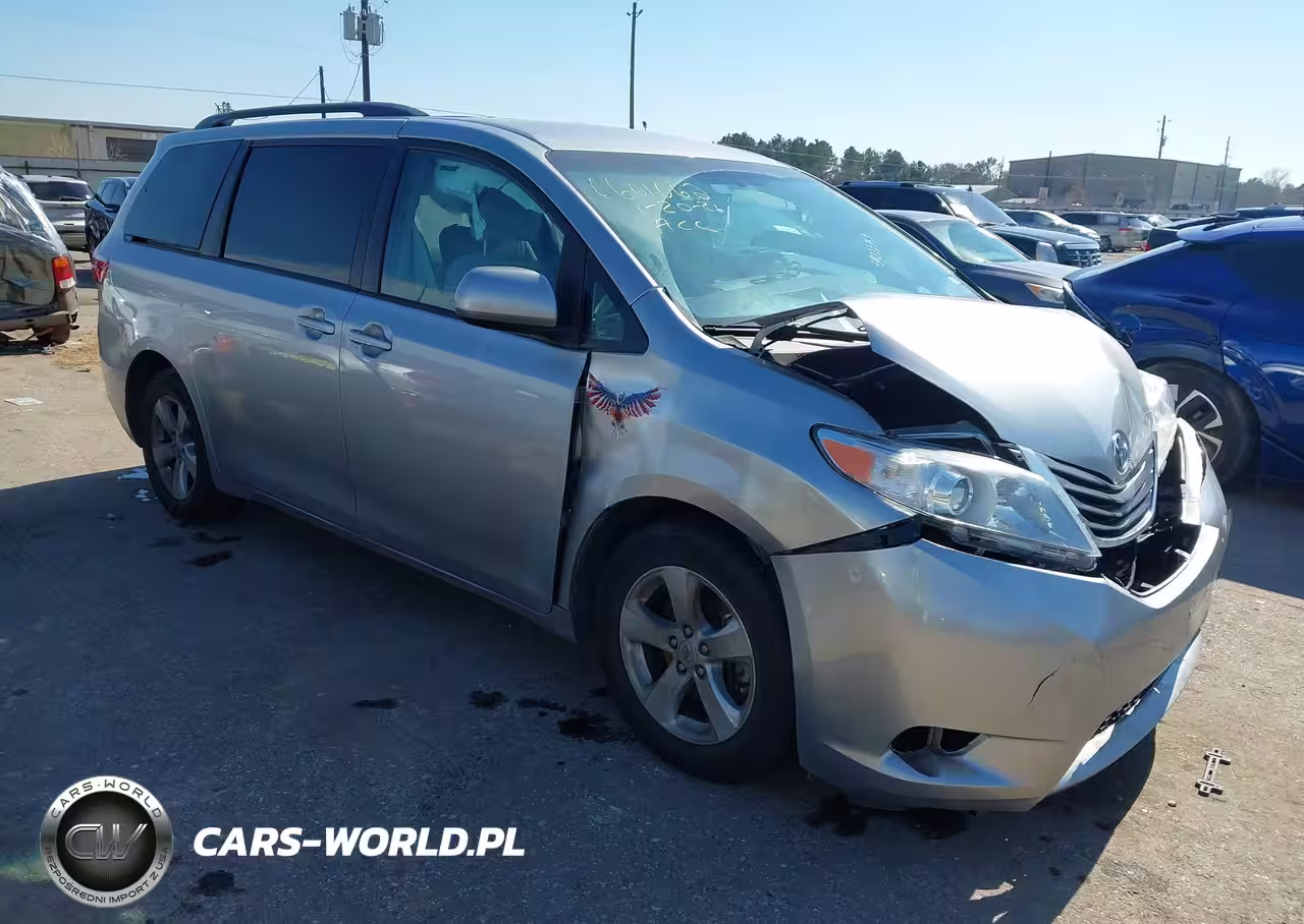 2017 Toyota Sienna Le 8 Passenger