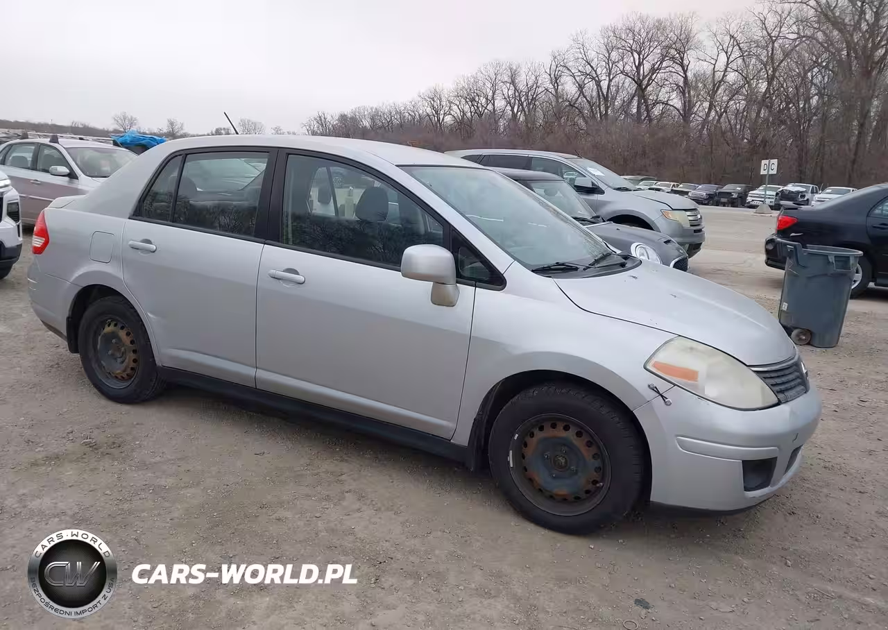 2009 Nissan Versa 1.8S