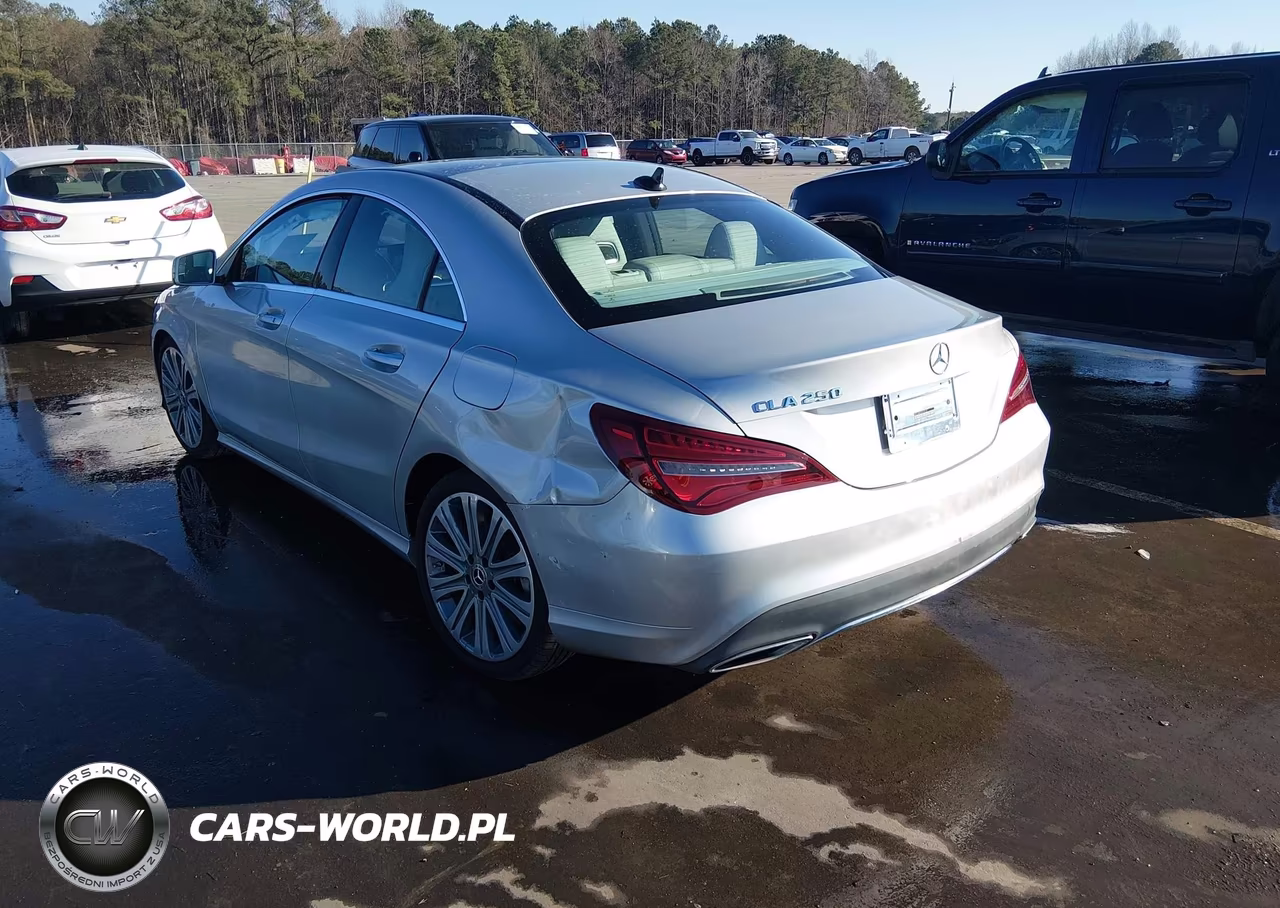 2018 Mercedes-Benz Cla 250 VIN:WDDSJ4EB7JN577318 - 3