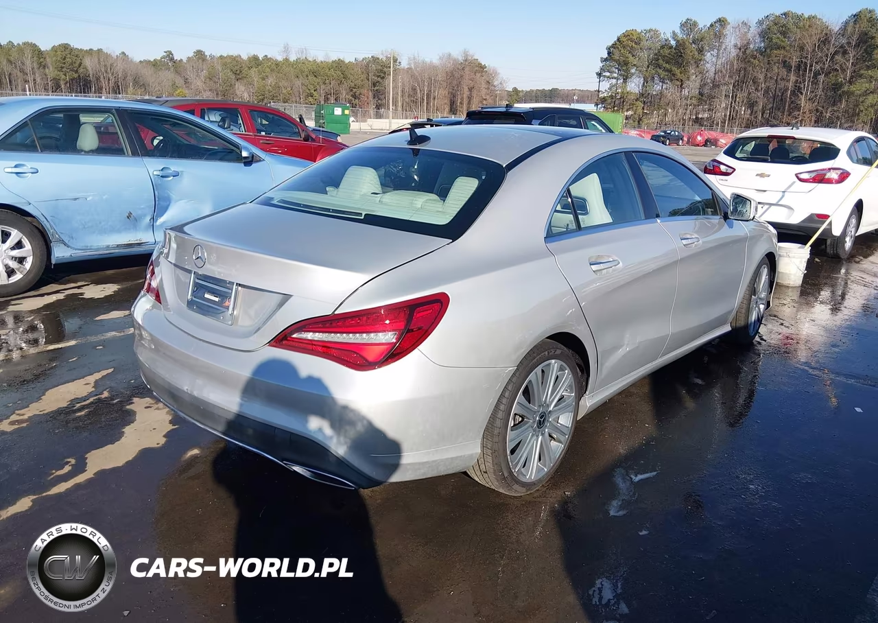 2018 Mercedes-Benz Cla 250 VIN:WDDSJ4EB7JN577318 - 4