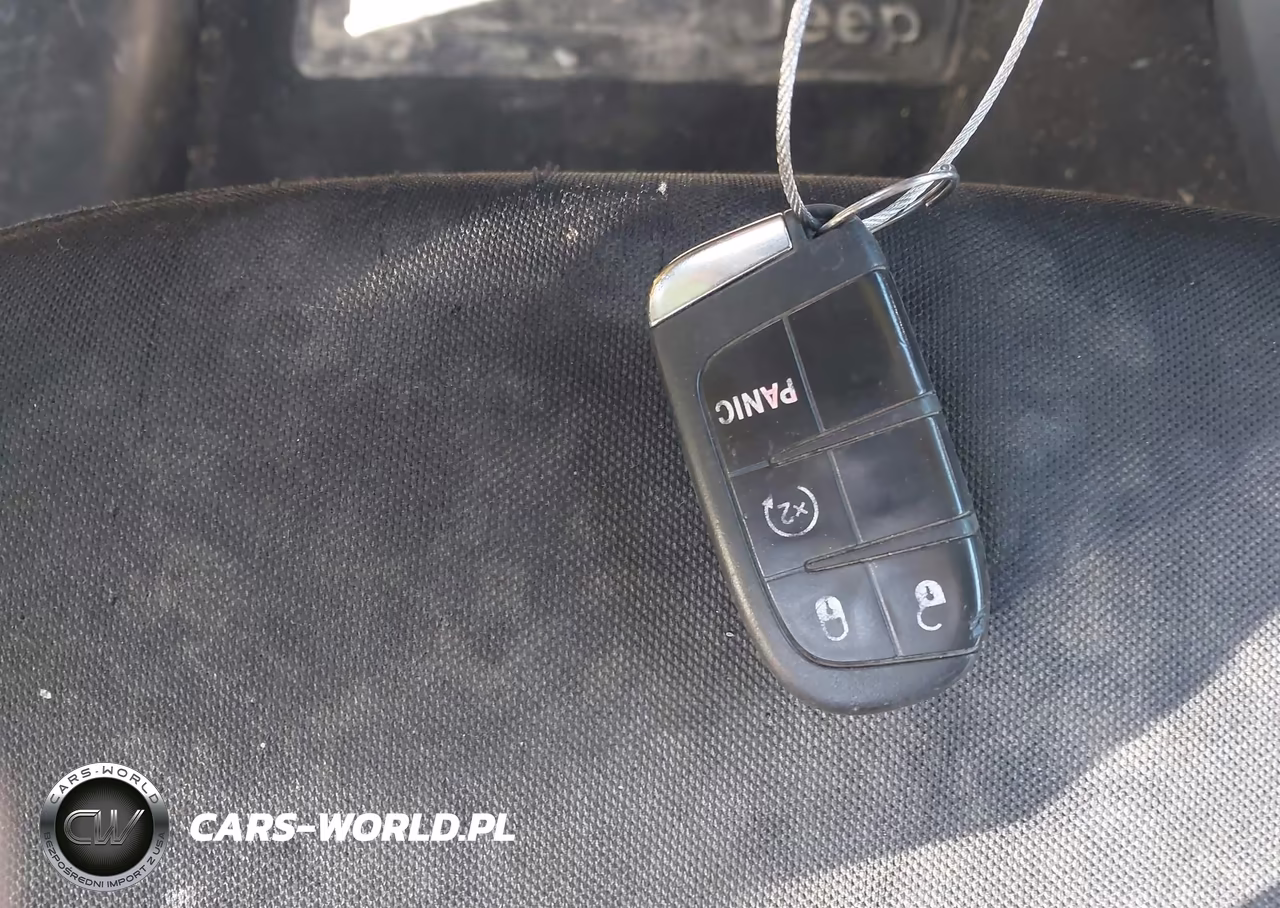 2018 Jeep Renegade Latitude VIN:ZACCJABB7JPH68472 - 11