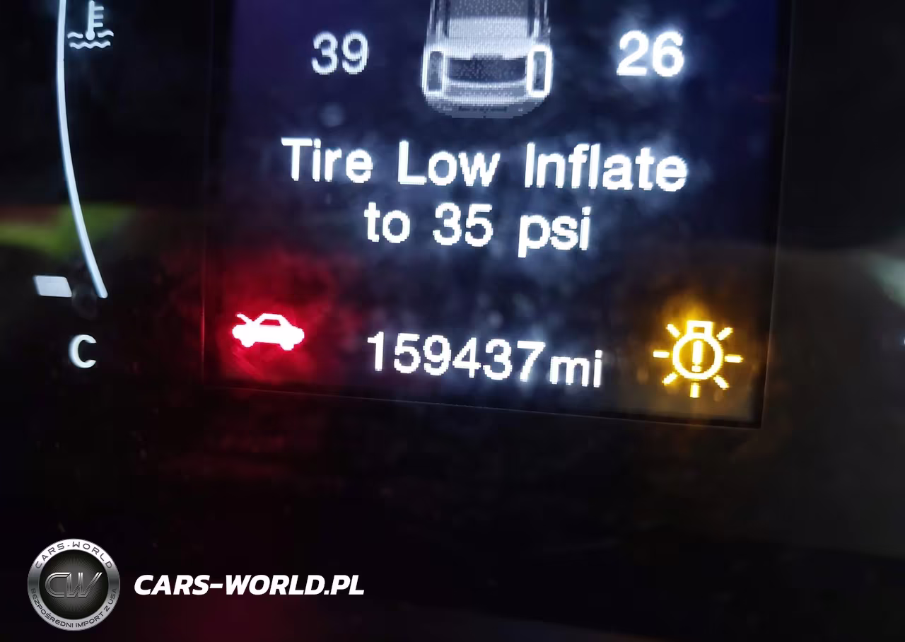 2018 Jeep Renegade Latitude VIN:ZACCJABB7JPH68472 - 16