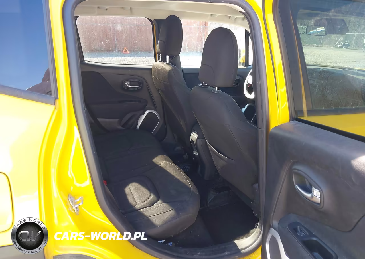 2018 Jeep Renegade Latitude VIN:ZACCJABB7JPH68472 - 8