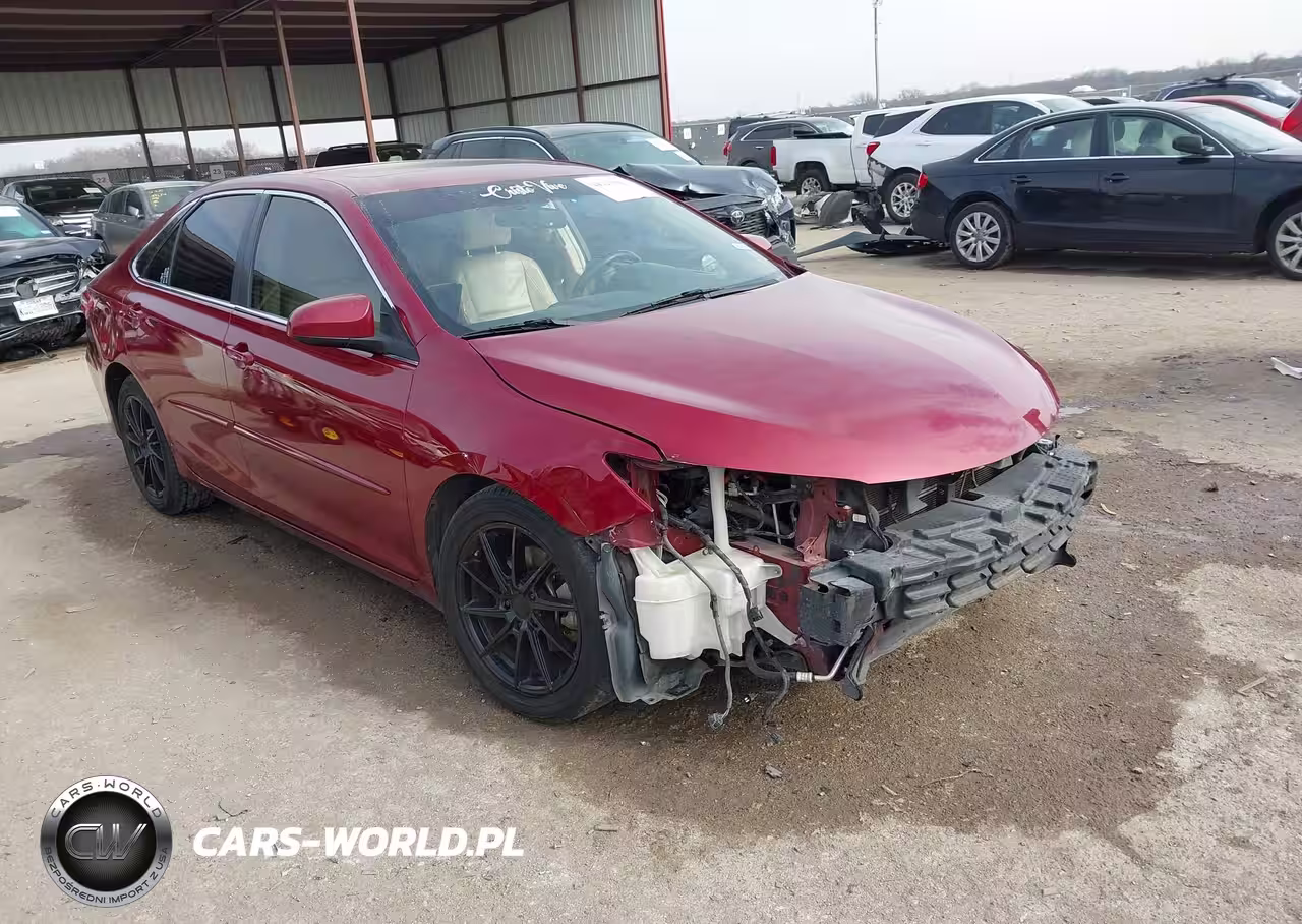 2015 Toyota Camry Hybrid Xle