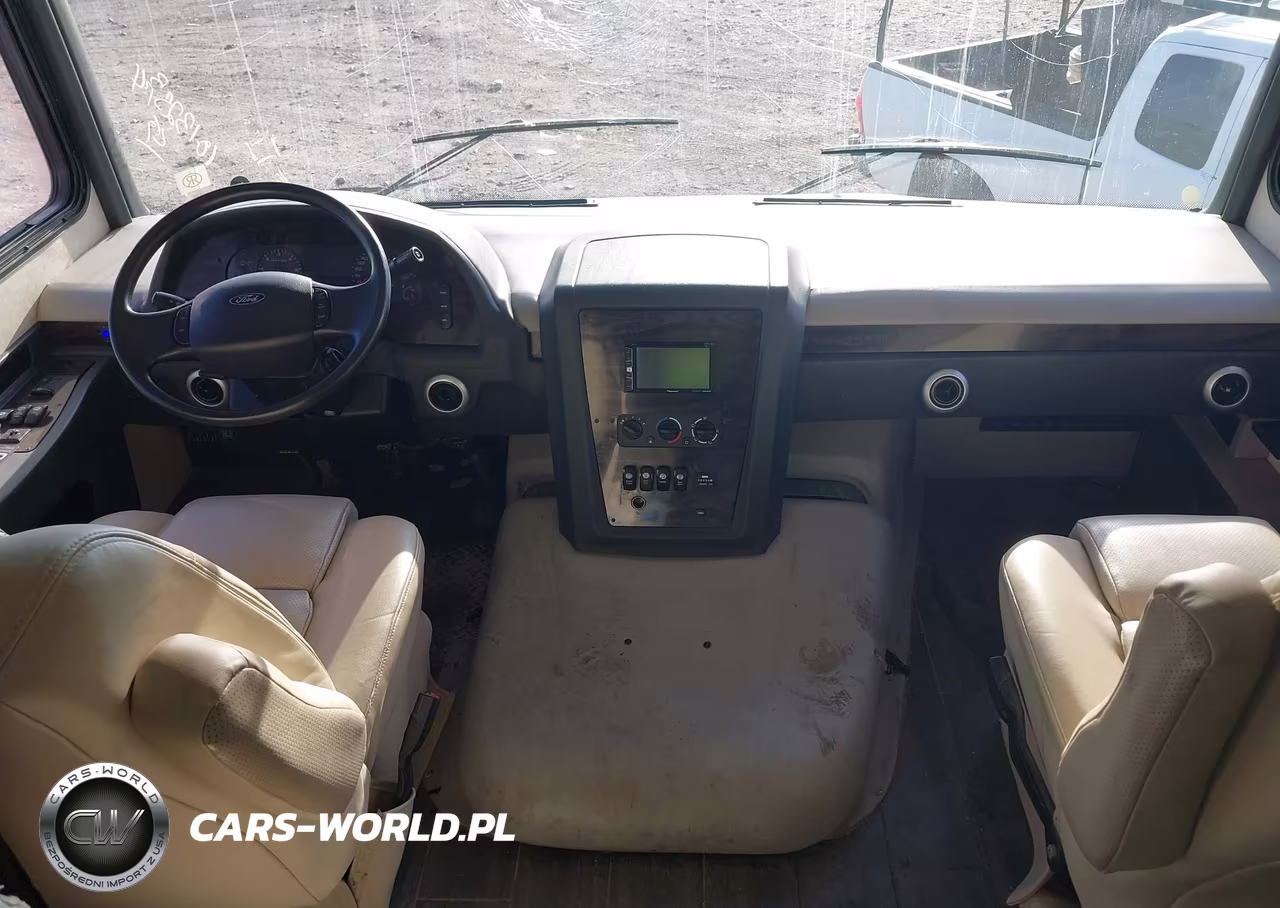 2015 Ford F53 VIN:1F66F5DY4F0A12556 - 5